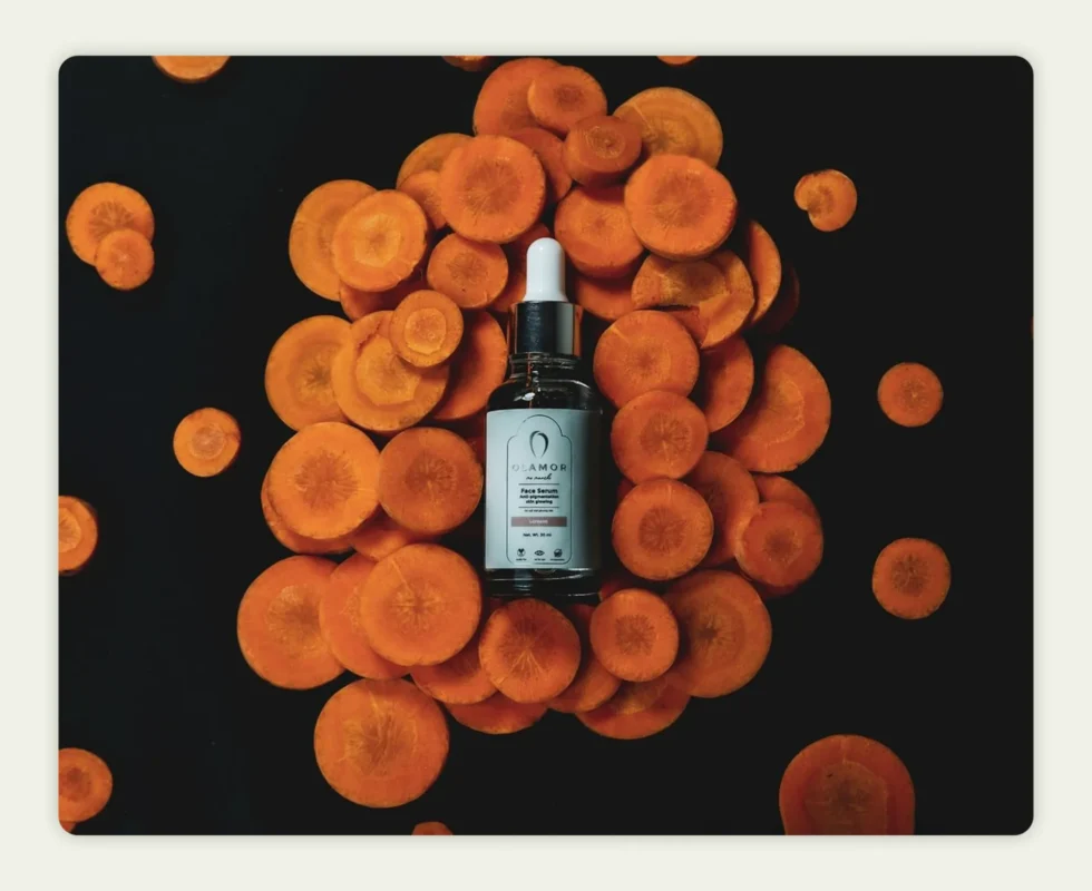  A creative product shot of a face serum